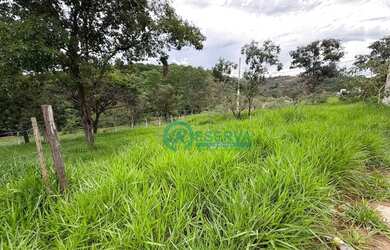 Imagem: O terreno possui 525m² de Área e Imóvel novo e está localizado