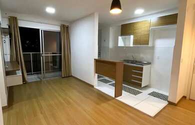 Imagem: O apartamento possui 2 Dormitórios, 1 Banheiro, 1 Vaga na garagem