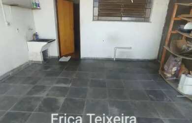 Imagem: A casa possui 3 Dormitórios, 3 Banheiros, 2 Vagas na garagem