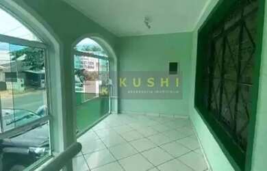 Imagem: A casa possui 5 Dormitórios, 5 Banheiros, 4 Vagas na garagem