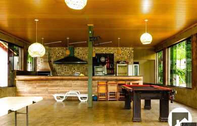 Imagem: A fazenda possui 1m² de Área e está localizado em Ponte