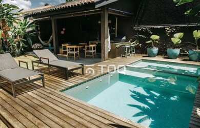 Imagem: A casa em condomínio possui 3 Dormitórios, 3 Banheiros, 4