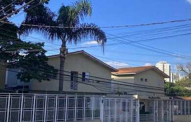 Imagem: A casa em condomínio possui 3 Dormitórios, 3 Banheiros, 2