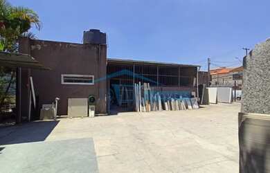 Imagem: O depósito possui 300m² de Área e está localizado em Penha