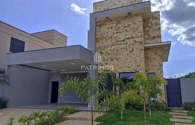 Imagem: A casa em condomínio possui 3 Dormitórios, 5 Banheiros, 4