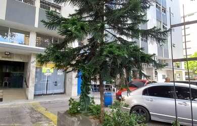 Imagem: O depósito possui 1 Vaga na garagem e 32m² de Área e está