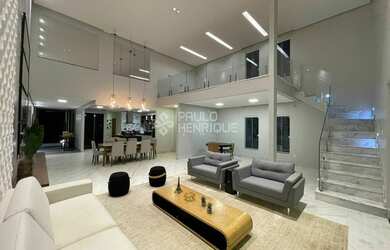 Imagem: A casa possui 3 Dormitórios, 3 Banheiros, 2 Vagas na garagem