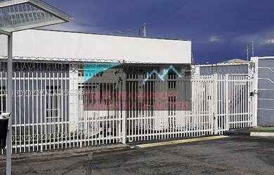 Imagem 3: Excelente terreno com 300 m² em Condomínio Fechado na região leste...