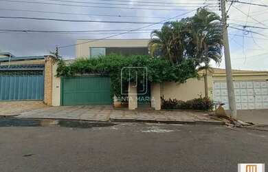 Imagem: O depósito possui 4 Vagas na garagem, 330m² de Área e está