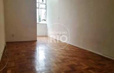 Imagem: O apartamento possui 3 Dormitórios, 2 Banheiros, 1 Vaga na