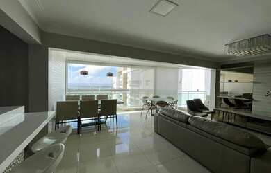 Imagem: O apartamento possui 4 Dormitórios, 5 Banheiros, 3 Vagas na