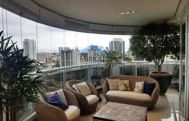 Imagem: O apartamento possui 3 Dormitórios, 5 Banheiros, 4 Vagas na