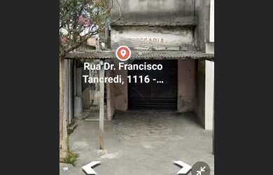 Imagem: A casa possui 5 Dormitórios, 2 Banheiros, 1 Vaga na garagem