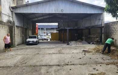 Imagem 2: Galpão em São Pedro da Aldeia de frente para RJ-106 no sentido Araruama/São...