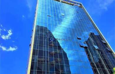 Imagem: O depósito possui 5 Vagas na garagem, 416m² de Área e está