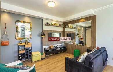 Imagem: O apartamento possui 2 Dormitórios, 1 Banheiro, 1 Vaga na garagem