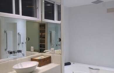 Imagem 14: Todo Reformado. Vista para o mar, Área de serviço, 360m² de Áreae2...