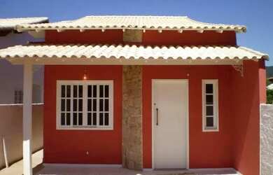 Imagem: A casa possui 2 Dormitórios, 1 Banheiro, 1 Vaga na garagem