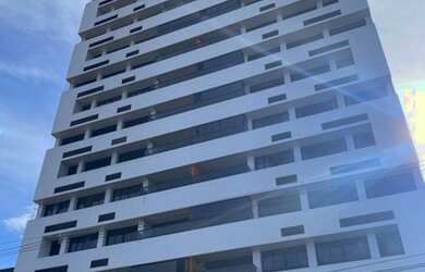 Imagem: O apartamento possui 4 Dormitórios, 3 Banheiros, 2 Vagas na