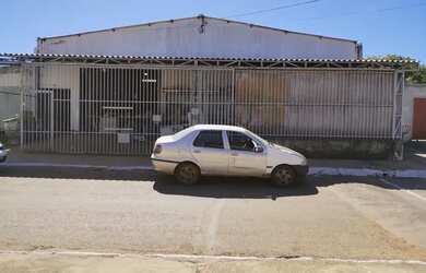 Imagem: O depósito possui 2 Vagas na garagem, 300m² de Área, Imóvel