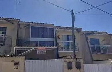 Imagem: A casa possui 2 Dormitórios, 2 Banheiros, 1 Vaga na garagem