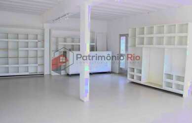 Imagem 7: Ótima casa. Piscina, Churrasqueira, VarandaeÁrea de serviço