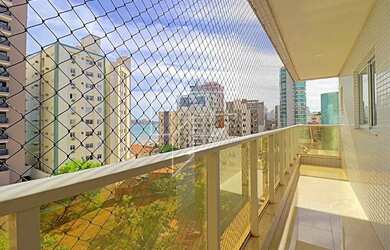 Imagem: O apartamento possui 3 Dormitórios, 1 Banheiro, 1 Vaga na garagem