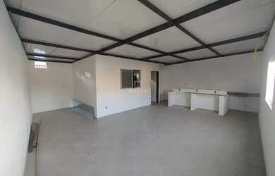 Imagem: O apartamento possui 3 Dormitórios, 1 Banheiro, 1 Vaga na garagem