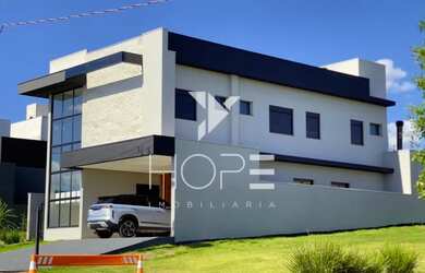 Imagem: A casa em condomínio possui 3 Dormitórios, 4 Banheiros, 4