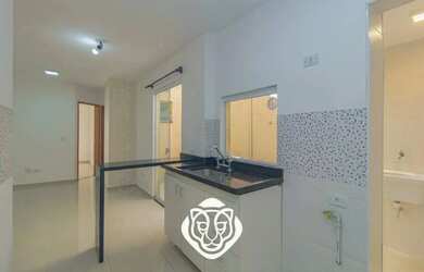 Imagem: O apartamento possui 2 Dormitórios, 1 Banheiro, 1 Vaga na garagem