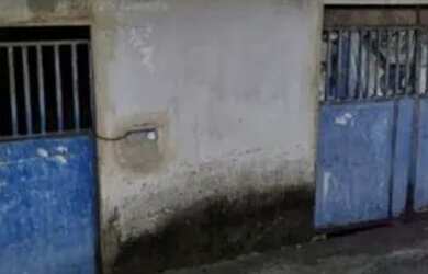 Imagem: A casa possui 3 Dormitórios, 2 Banheiros, 1 Vaga na garagem