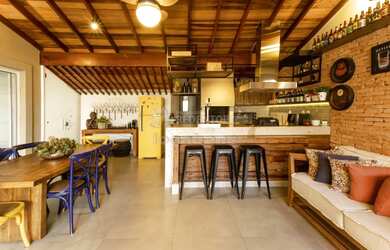 Imagem: A casa em condomínio possui 3 Dormitórios, 3 Banheiros, 2