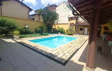 Imagem: A casa em condomínio possui 3 Dormitórios, 2 Banheiros, 3