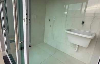 Imagem 5: VENDO OU ALUGO BELÍSSIMA casa de ALTO PADRÃO com 4 suítes no Condomínio...