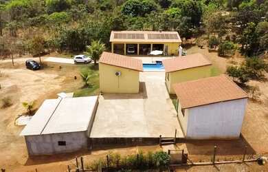 Imagem: A chácara possui 200m² de Área e está localizado em Sitios