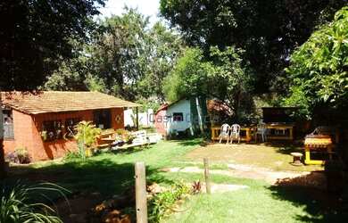 Imagem: O terreno possui 2.055m² de Área e está localizado em Vila