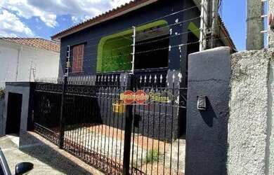 Imagem: O depósito possui 1 Vaga na garagem, 237m² de Área e está