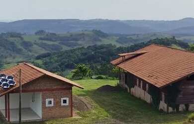 Imagem: A chácara possui 340.000m² de Área e está localizado em