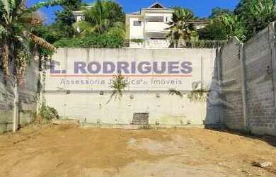 Imagem: O terreno à venda possui e está localizado em Anil, Rio de