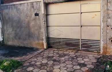 Imagem: A casa possui 1 Dormitório, 1 Banheiro, 70m² de Área e está