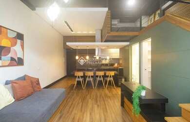 Imagem: O apartamento possui 1 Dormitório, 1 Banheiro, 1 Vaga na garagem