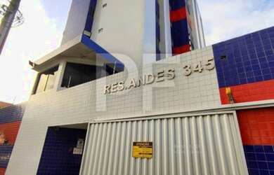 Imagem: O apartamento possui 3 Dormitórios, 2 Banheiros, 2 Vagas na