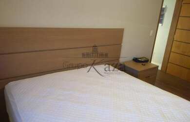 Imagem 14: Casa de condomínio sobrado para venda tem 388 metros quadrados com 4 Suites