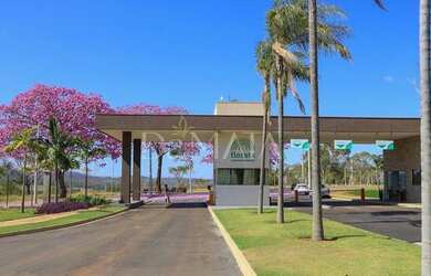 Imagem: A chácara possui 2000m² de Área e está localizado em Santo