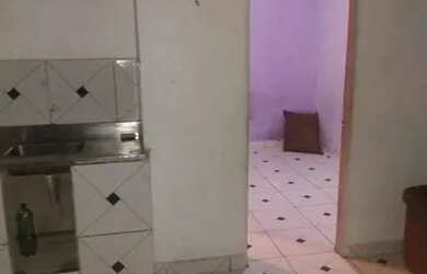 Imagem: A casa possui 1 Dormitório, 1 Banheiro e está localizado