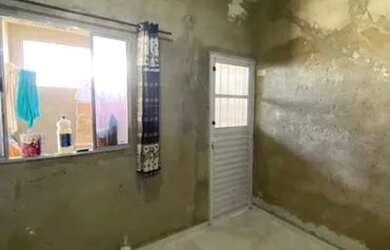 Imagem: A casa possui 2 Dormitórios, 1 Banheiro e 80m² de Área e