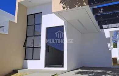 Imagem: A casa possui 3 Dormitórios, 2 Banheiros, 2 Vagas na garagem