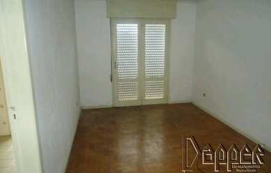 Imagem: O apartamento possui 1 Dormitório, 2 Banheiros, 1 Vaga na garagem