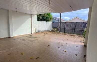 Imagem: A casa em condomínio possui 4 Dormitórios e está localizado