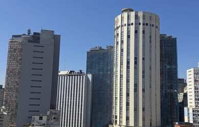 Imagem: O apartamento possui 1 Dormitório, 2 Banheiros, 1 Vaga na garagem